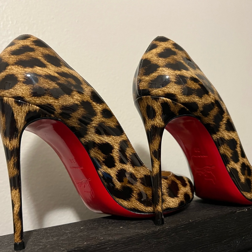 Christian louboutin heels ( gently worn)